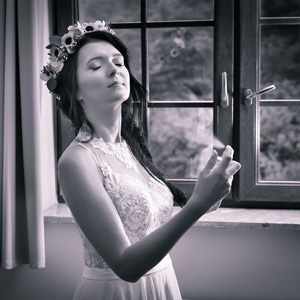 zdjęcie ślubne przygotowania