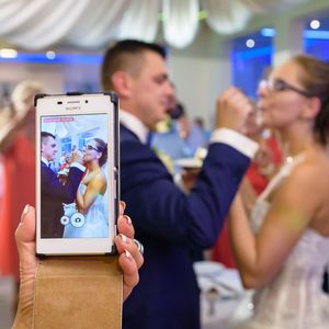 zdjęcie ślubne zabawa